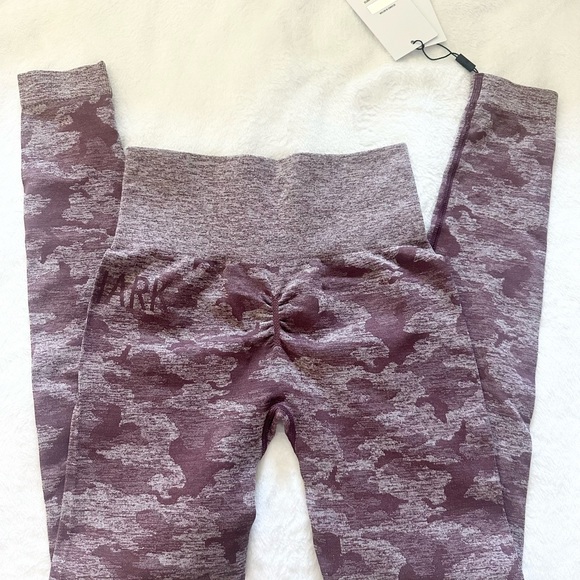 NWT Gymshark Original Camo Seamless Leggings sz XS - Picture 2 of 3